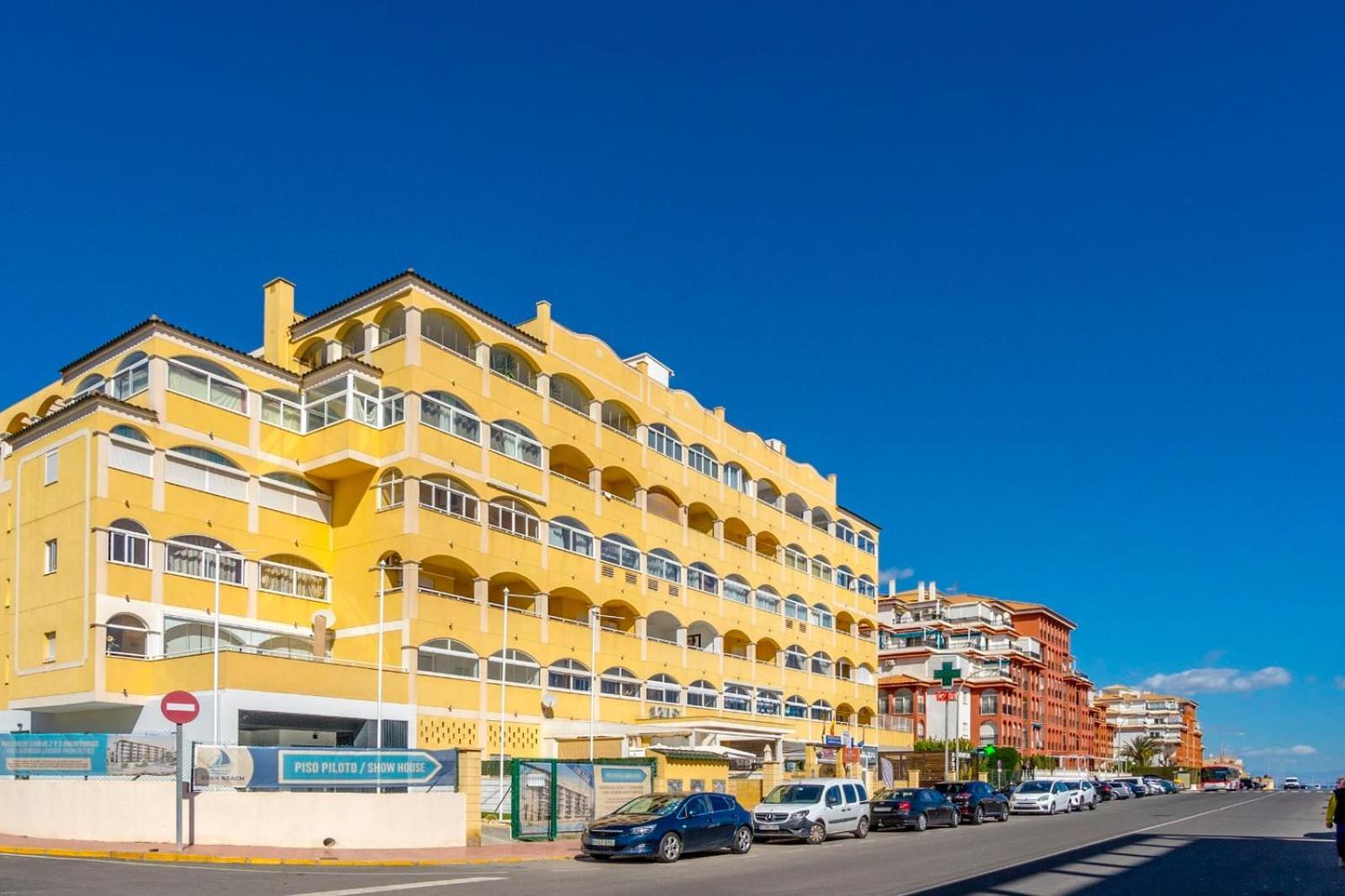 Nice Modern 2 Bed Apartment In Torrievieja Torrevieja Luaran gambar
