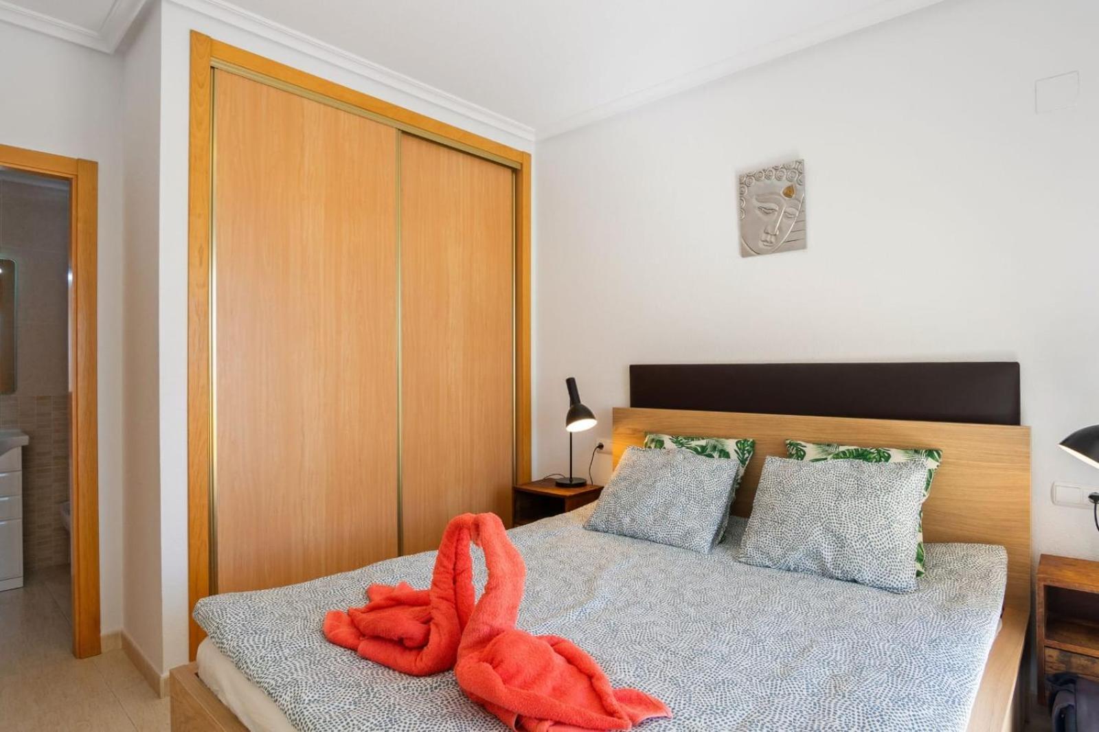 Nice Modern 2 Bed Apartment In Torrievieja Torrevieja Luaran gambar