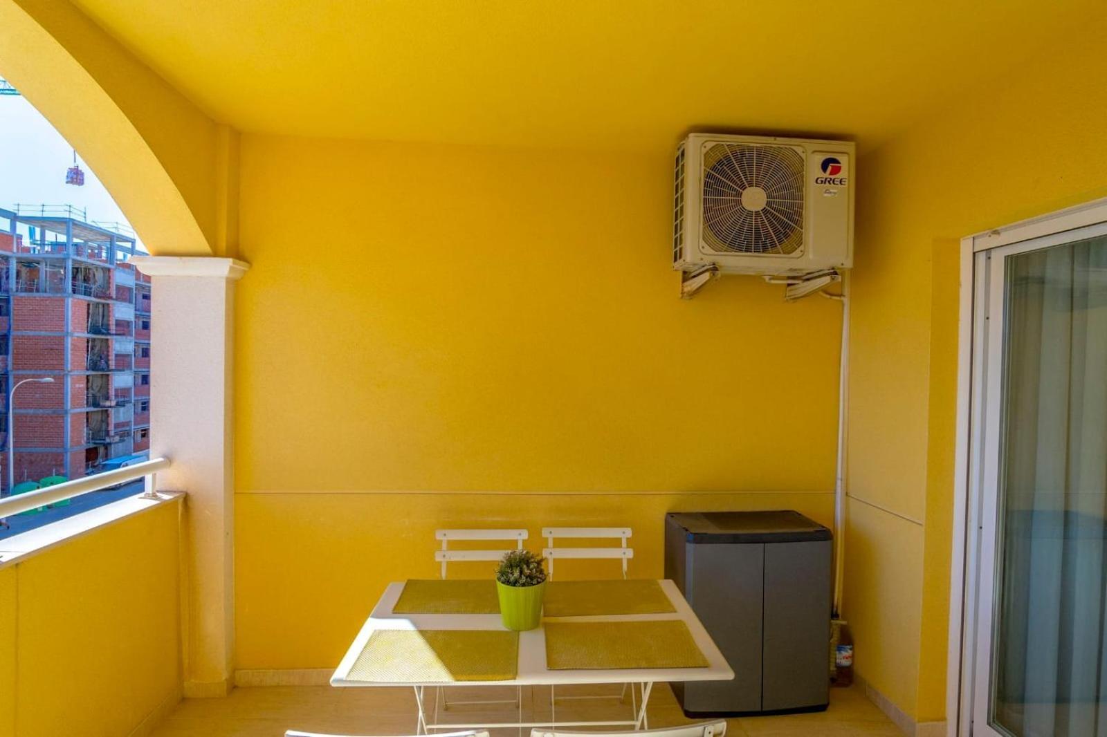 Nice Modern 2 Bed Apartment In Torrievieja Torrevieja Luaran gambar